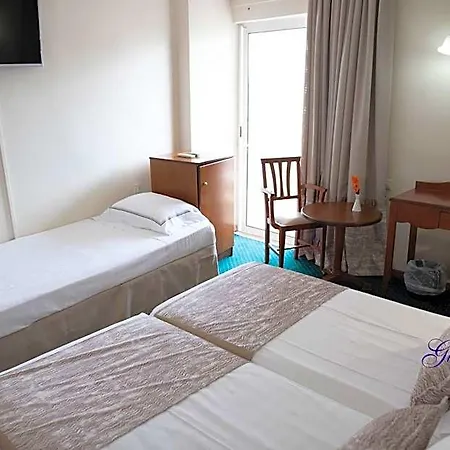 Glarentza Hotel
