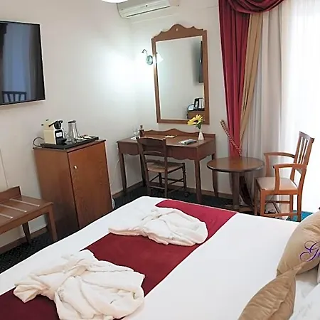 Glarentza Otel Loutra Killinis