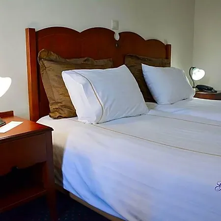 Hotel Glarentza 3*